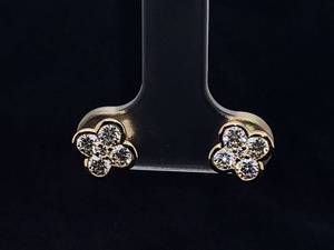 lot 15 image: Van Cleef and Aprels Alhambra Styled High Grade Diamond Stud Earrings in 14k Yellow Gold $6,500 Retail