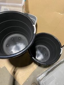 ASSORTED STERLITE & HDX PLASTIC STORAGE CONTAINERS SEE PICS