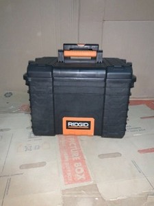 RIDGID 22 IN. PRO GEAR CART TOOL BOX IN BLACK NOT USED SEE PICS