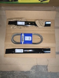JOHN DEERE 42 IN. TWIN BAGGER FOR 100 SERIES TRACTORS AND STENS MOWER DECK MAINTAINCE KIT FOR JOHN DEERE 42 IN. GY21086 NOT USED SEE PICS