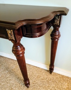 lot 6 image: Bombay Console Table