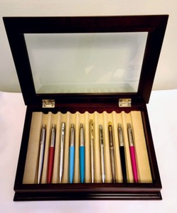 lot 30 image: Large Variety of Vintage Pens