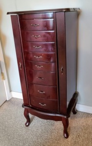 lot 106 image: Wooden Jewelry Storage Cabinet