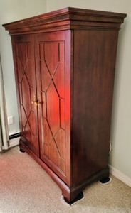 lot 114 image: Martha Stewart For Bernhardt Office Cabinet