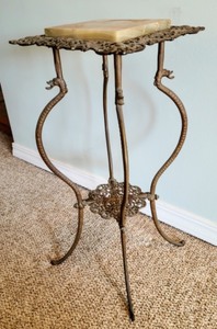 lot 133 image: Ornate Vintage StandAccent Table