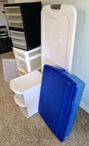 lot 181 image: Plastic Storage TotesDrawers