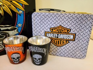 lot 185 image: Harley Davidson Collectibles