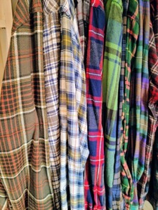 lot 205 image: Several Mens PlaidFlannel Button Up Shirts