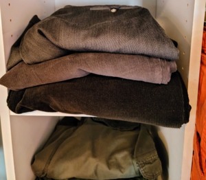 lot 211 image: Variety of Mens Pants