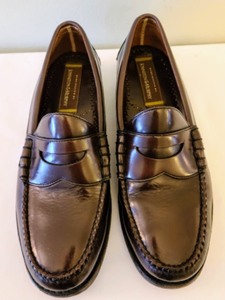 lot 216 image: Johnston & Murphy Brown Leather Loafers