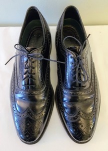 lot 220 image: Florsheim Black Leather Oxfords
