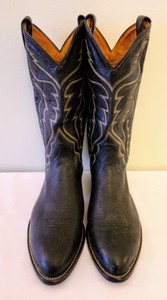 lot 222 image: Tony Lama Black Leather Boots