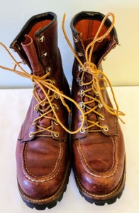 lot 236 image: Mens Red Wing Boots