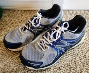 lot 234 image: Variety of Mens Tennis Shoes