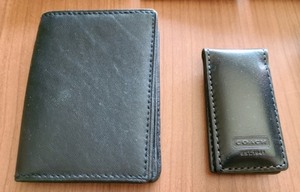 lot 240 image: Variety of Wallets and Coach Money Clip