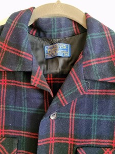 lot 246 image: Womens Pendleton Button Up Shirt