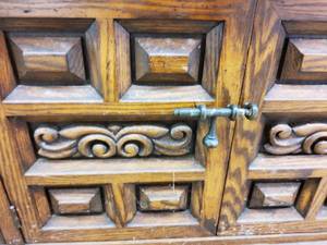 lot 21 image: Credensa