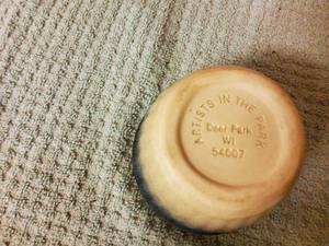 lot 37 image: POTTERY