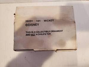 lot 98 image: Disney Mickey Mouse 26231 101 Collectible Tree Ornament