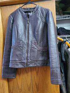 lot 63 image: Ladies Leather CoatWith Zip-In Hood