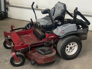 Exmark Laxer-Z Lawn Mower
