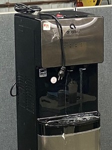 lot 19 image: Avalon Drinking Water Dispenser