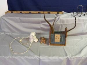 Wooden Holder cat statue with light...