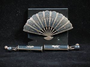 lot 74 image: Sterling Silver Fan Pin and Earring Set - Made in Siam