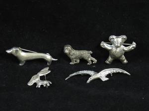 lot 93 image: 5 Sterling Silver Animal Pins - Taxco Dachshund