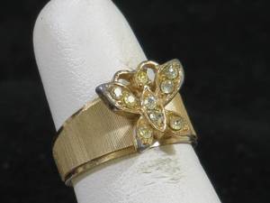 lot 24 image: Vintage 18K Gold Filled Butterfly Ring