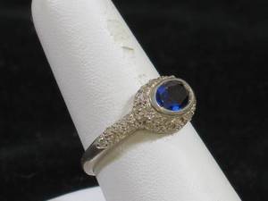 lot 29 image: Vintage Sterling Silver Sapphire Ring