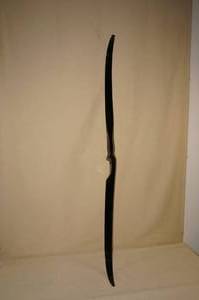 lot 22 image: Vintage Ben Pearson Mustang Recurve Bow