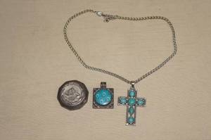 lot 50 image: 3 Silver Tone Jewelry Pieces - Turquoise Stones
