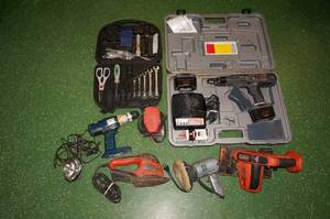 lot 88 image: Senco Cordless Drywall Screwdriver, Miscellaneous Tools