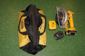 lot 89 image: DeWalt Cordless Circular Saw