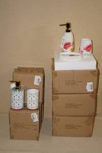 lot 110 image: 8 Excell Bathroom Accessory Sets