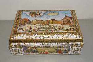 lot 129 image: Schmidt Beer Tin with Christmas Bulbs, Some Vintage