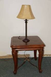 lot 186 image: Side Table with Lamp