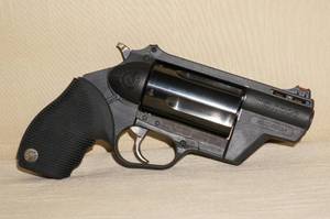 lot 3 image: Taurus The Judge .45LC.410 Ga Revolver