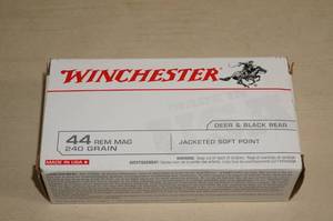 lot 34 image: Box of 50 Winchester .44 Rem Mag 240 Gr Jacketed Soft Point Ammo