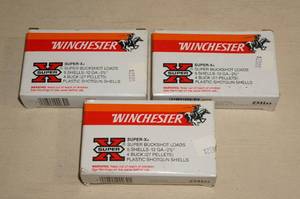 lot 117 image: (15) Winchester Super-X 12 Ga 2-34 4 Buck Shotshells