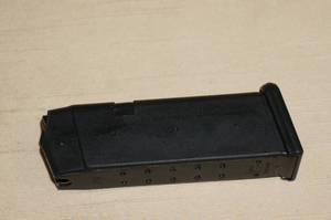 lot 149 image: Glock .40 S&W 13 Round Magazine