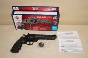 lot 153 image: Unfired Crosman Vigilante Semi-Auto CO2 Pistol