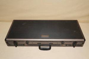 lot 156 image: Vanguard Hard Case