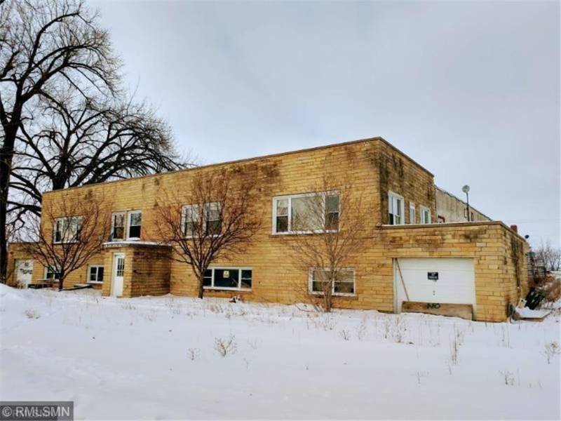 Olivia Apartments / Commercial Building No Reserve KBID