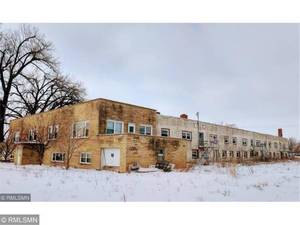 Oliva Apartments   Commercial Building - No Reserve