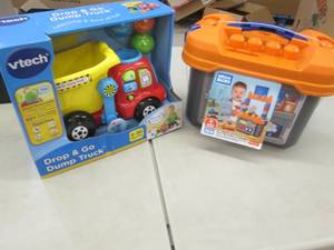 lot 39 image: Vtech Drop & Go Dump Truck, Mega Bl...