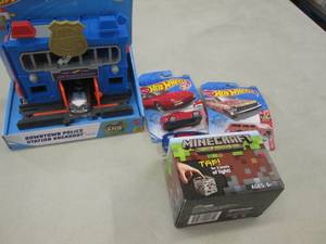 lot 120 image: Hot Wheels Police Station Break Out...