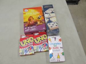 lot 122 image: Game Lot...