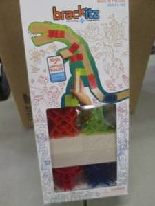 lot 125 image: 4- Brackitz Creator Building Sets 2...